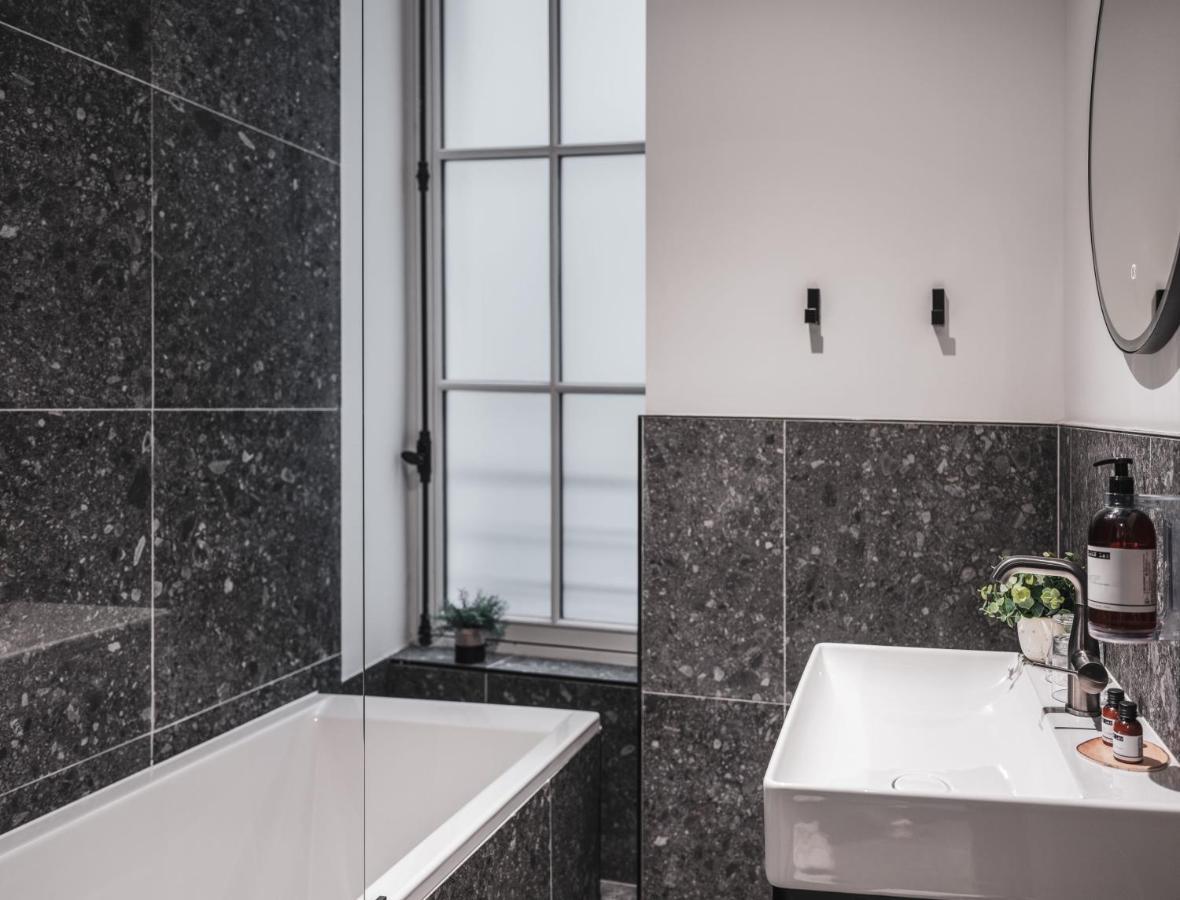 Appartements Crebillon - Maisons Du Monde Hotel & Suites Nantes Eksteriør bilde